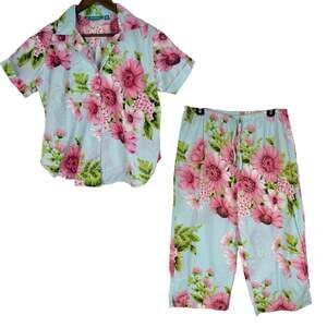 Needham Lane Floral Pajama Set Medium Blue Pink Capri Short Sleeve 2pc Womens
